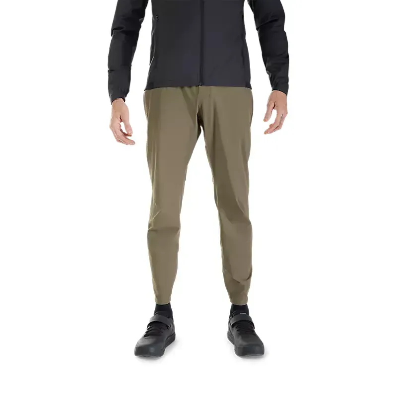 Fox Ranger Pants in Military Green-2