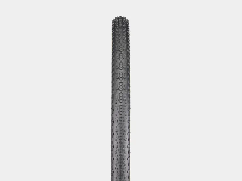 Bontrager Betasso RSL 700x50c TLR Gravel Tyre in Black/Tan-1