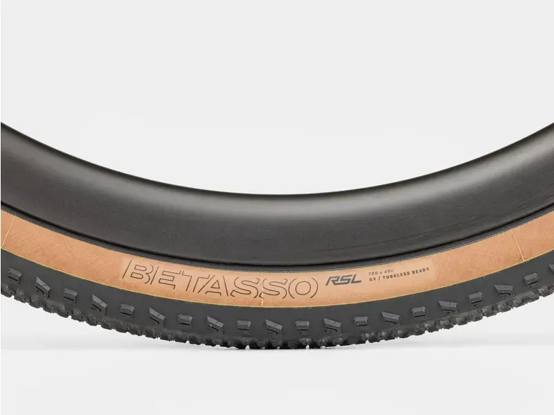 Bontrager Betasso RSL 700x50c TLR Gravel Tyre in Black/Tan-2
