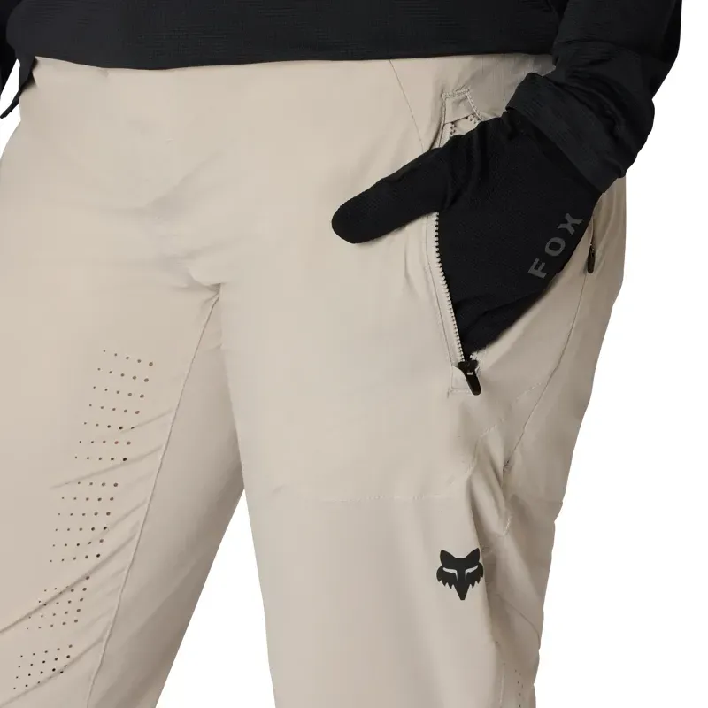 Fox Women's Flexair Pants in Chalk White-4