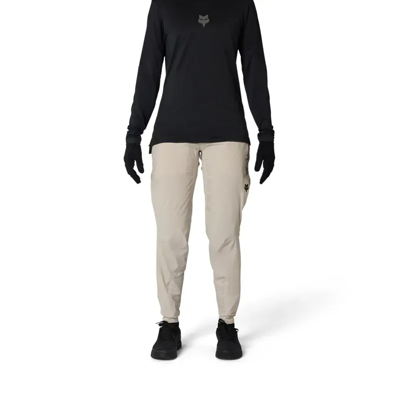Fox Women's Flexair Pants in Chalk White-2