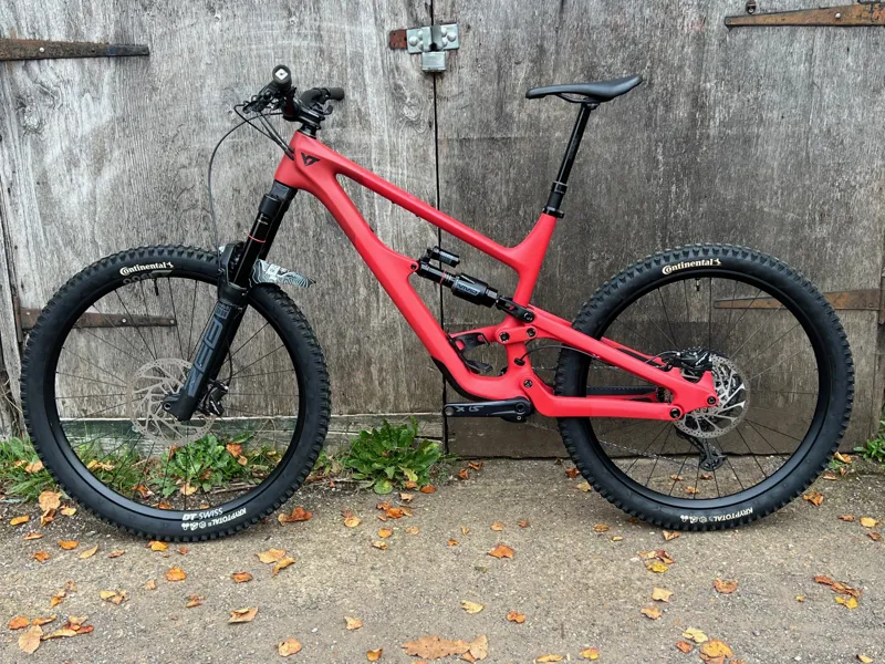 YT Capra Core 2 CF -3
