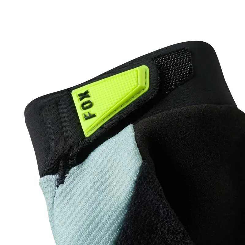 Fox Ranger Foundry Gloves in Sage Green-3