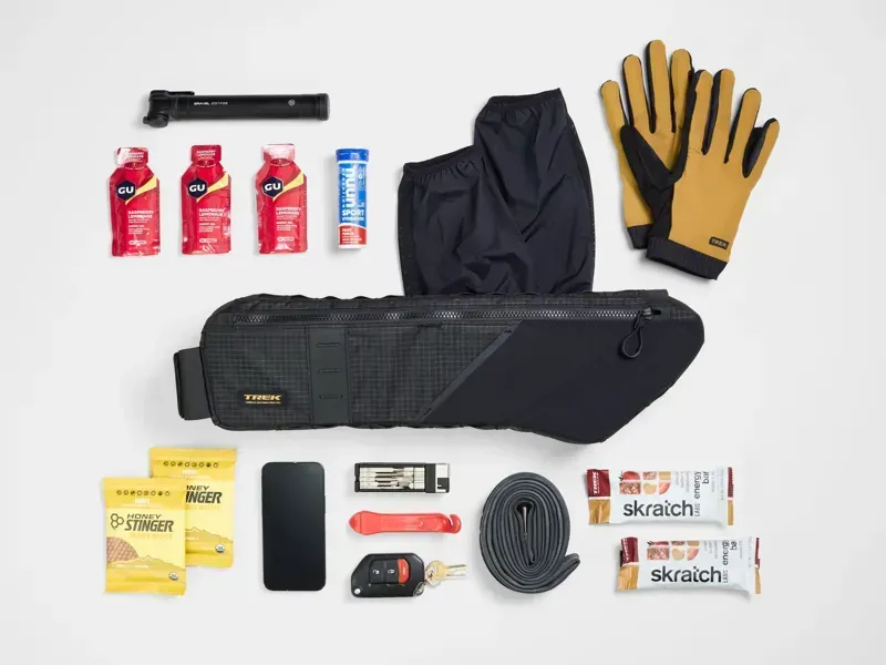 Trek Adventure Frame 2.6L Bag In Black-5